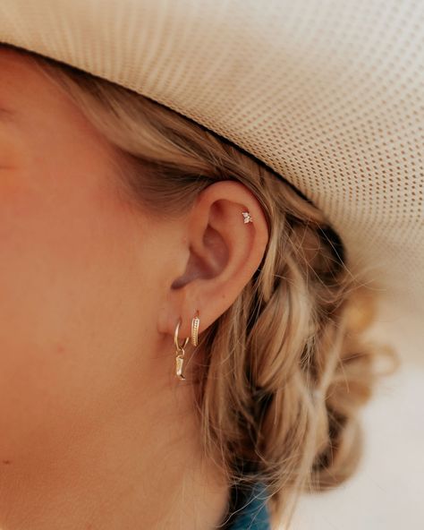 Some weekend stack inspo ✨ Mauve Jewelry, Earring Stacks, Minimalist Ear Piercings, Earring Stack, Jewelry Style, Ear Piercings, Piercings, Vision Board, Fashion Jewelry