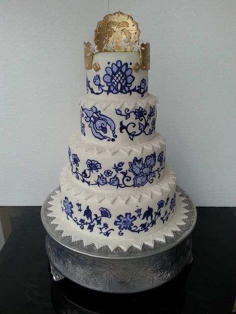 Cake inspirado en la Pollera Panama Panamanian Food, Panama Travel, Light Blue Wedding, Wedding Cake Decorations, Beach Vacations, Fondant Cakes, Pretty Cakes, Panama City Panama, Activities To Do