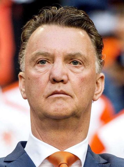 Bondscoach Louis van Gaal. Van Gaal, Fifa Football, Football Manager, Random Picture, Fifa World Cup, Football Soccer, Manchester United, Fifa, World Cup