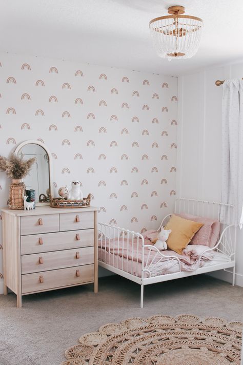 Diy Toddler Bedroom, Boho Toddler Room, Girls Boho Bedroom, Boho Toddler, Boho Kids Room, Toddler Bedroom Girl, Big Girl Bedrooms, Eclectic Boho, Toddler Girl Room