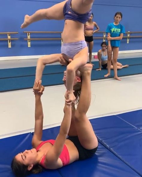 @______________dacncesc on Instagram: "Strong well conditioned acro dancers can do amazing things #jsod #jsodacro #acrobatics #partnertricks #stronggirls #builtbyjsod @marla.sparboom @stephaniedundas" 2 Person Lifts, Easy Acro Tricks, Acrobatic Gymnastics Poses, Acro Lifts, Flexibility Tricks, Lyra Tricks, Acro Tricks, Yoga For Two, Gymnastics Stunts