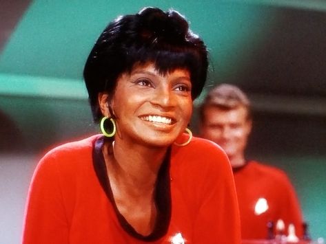 Uhura Star Trek, Nichelle Nichols, Star Trek Spock, Star Trek Original Series, You Are The Greatest, Star Trek Original, Star Trek Tos, Alien Worlds, Spock