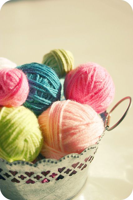 Display your little balls of yarn in a cute basket for a pop of color in your room. (Plus, you'll want to crochet all the time too!) Coco Rose Diaries, Balls Of Yarn, Yarn Balls, Yarn Storage, Yarn Stash, Yarn Thread, Yarn Ball, Yarn Shop, Love Crochet