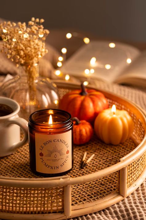 These deliciously scented candles come in a variety of scents; pumpkin spice, cinnamon vanilla, and autumn spice that are perfect to transition into the autumn season for a beautiful fall home decor style. Fall decor, fall decor ideas for the home, fall aesthetic, home decor, fall spooky aesthetic, fall candles, candles, candles aesthetic, halloween, halloween decorations, cozy living rooms, cozy house, cozy fall aesthetic, cozy fall decor Cosy Candles, Herbst Bucket List, Pumpkin Spice Candle, Seni Vintage, Autumn Candle, Candle Aesthetic, Halloween Candles, Tapeta Pro Iphone, Halloween Cupcakes