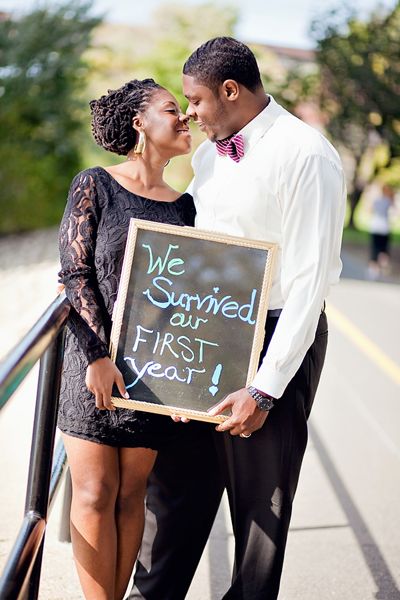 Happy Anniversary Shoot - I like this pose! Photo Poses For Wedding, Wedding Anniversary Photo Shoot Ideas, Wedding Anniversary Photoshoot Ideas, Anniversary Photoshoot Ideas, Wedding Anniversary Photoshoot, Poses For Wedding, Couple Photo Poses, Best Couple Photos, Wedding Anniversary Pictures