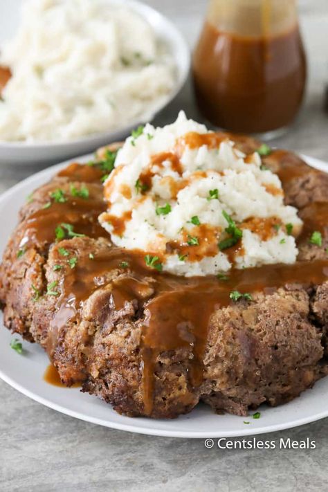 Stove Top Meatloaf, Stove Top Stuffing Meatloaf, Stove Top Stuffing Mix, Stove Top Stuffing, Traditional Meatloaf, Delicious Meatloaf, Good Meatloaf Recipe, Best Meatloaf, Loaf Recipes