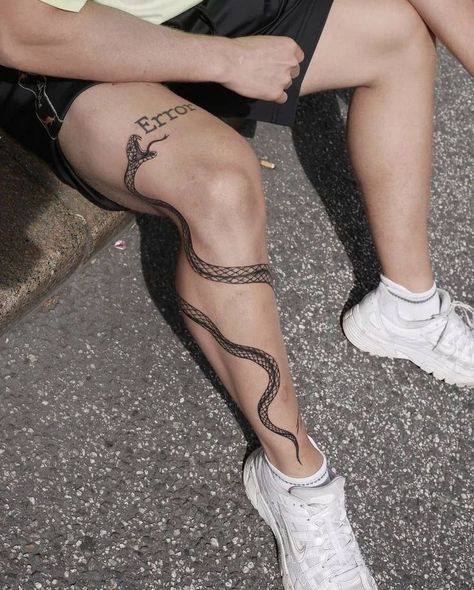 Snake Tattoo Men Leg, Leg Full Tattoo, Tattoo Cobra, Thigh Tattoo Men, Shin Tattoo, Full Leg Tattoos, Snake Tattoo Design, Leg Tattoo Men, Cool Small Tattoos