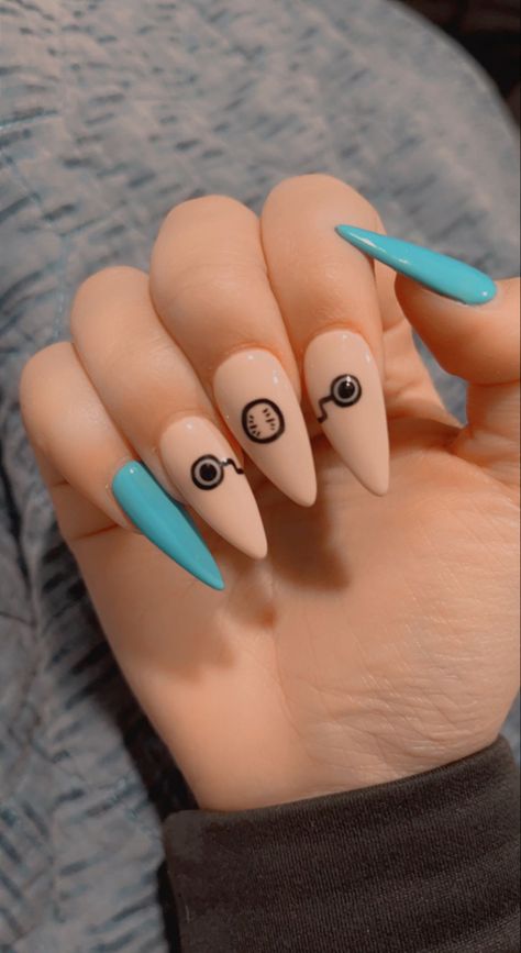 Nails Anime Themed Nails Simple, Inspired Nails Anime, Naruto Themed Nails, Gojo Themed Nails, Cute Anime Nail Designs, Haikyuu Nails Design, Nanami Kento Nails, Neon Genesis Evangelion Nails, Nanami Nails