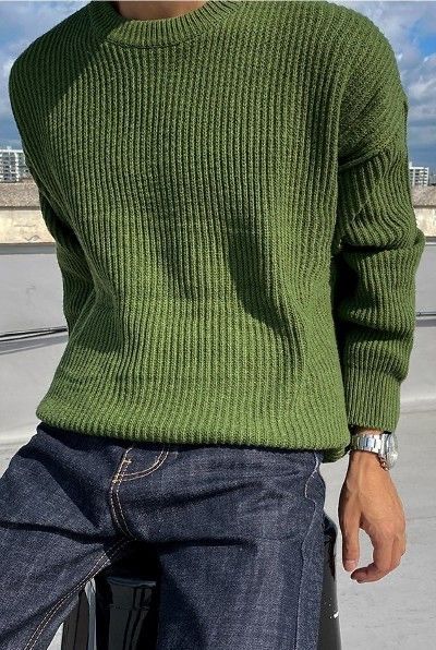 Men Knitted Sweater Outfit, Green Knit Sweater Outfit Men, Authentic Style Outfits, Knit Fashion Men, Men Sweater Outfit, Knitted Sweaters Men, Monaco Outfit, Mens Sweater Outfits, Men Knitted Sweater