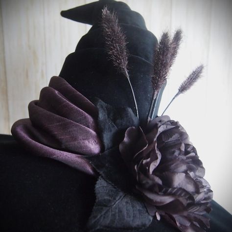 Evercrumbly & Witch Black Witch Hat Aesthetic, Witch Hat Aesthetic, Witch Powers, Black Witch Hat, Hat Aesthetic, Honkai Starrail, Witch Shop, Witch Hats, One At A Time