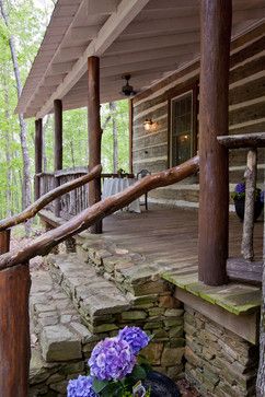 Cabin Front Porch, Rustic Porch Ideas, Cabin Porch, Traditional Porch, Porch Design Ideas, Log Cabin Rustic, Log Cabin Designs, Small Log Cabin, Stone Steps