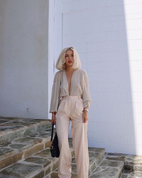 Laura Jade Stone, Urban Outfitters Clothes, Outfit Look, Moda Vintage, Jade Stone, Style Outfits, Classy Outfits, Fashion Inspo Outfits, Work Outfit