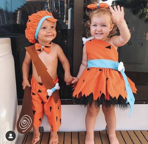 Pebbles Flintstone Halloween Costume, Flintstones Halloween Costumes, Bam Bam Costume, Flintstones Costume, Pebbles Costume, Pebbles And Bam Bam, Sibling Costume, Halloween Costumes Diy Couples, Twin Halloween