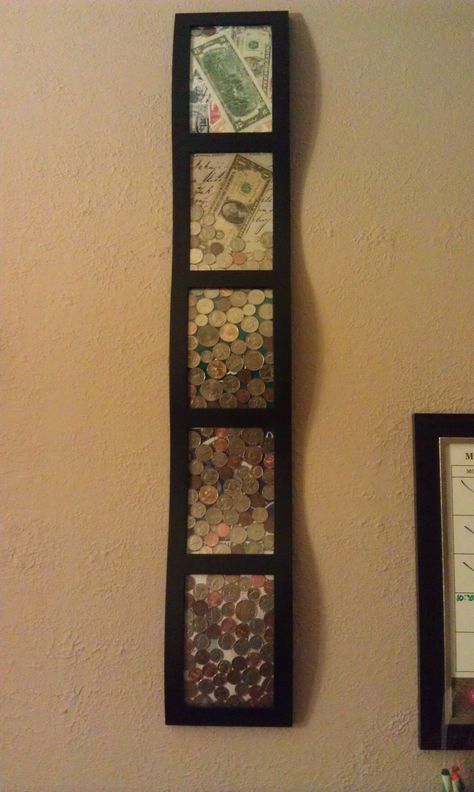 This is a fun cool looking way to display your coin collect. Foreign Coin Display, Diy Coin Display, Foreign Currency Display Ideas, Coin Collection Display Ideas, Coin Art Ideas, Coin Collection Display, Coins Art Ideas, Foreign Money, Coin Crafts