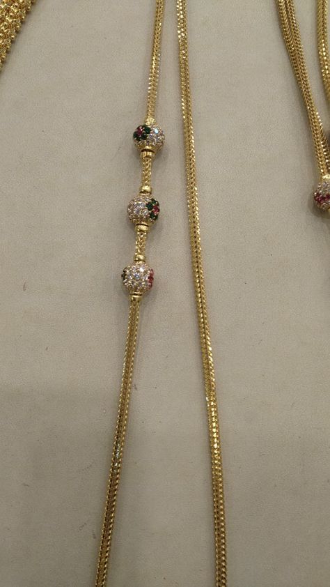 Magalsutram Chain Designs Gold Short, Mopu Designs Gold Tali, Pusthela Thadu Designs Latest, Wedding Jewelry Sets Bridal Jewellery, Real Gold Chains, Gold Bridal Necklace, Black Beads Mangalsutra Design, New Gold Jewellery Designs, Gold Earrings Models