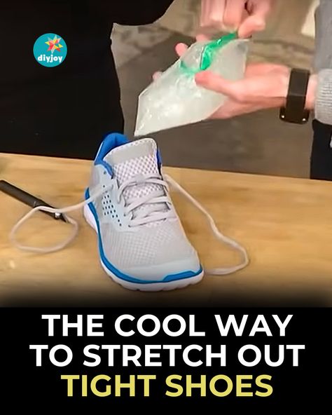 Did you buy new shoes that are a bit too tight? Here's a cool method you can try to stretch out tight shoes at home. Diy Halloween Candy, Fall Lawn Care, Stinky Shoes, Halloween Candy Bowl, Diy Planter Box, Lawn Care Tips, String Art Diy, Diy Pool, Pinterest Diy