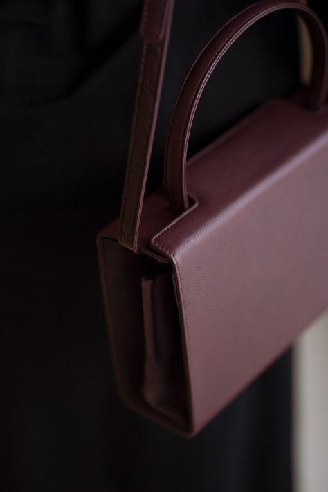 Bag Wishlist, Southern Germany, Dieter Rams, Computer Case, Samsung Gear Fit, D Day, Product Photography, Leather Goods, Calf Skin