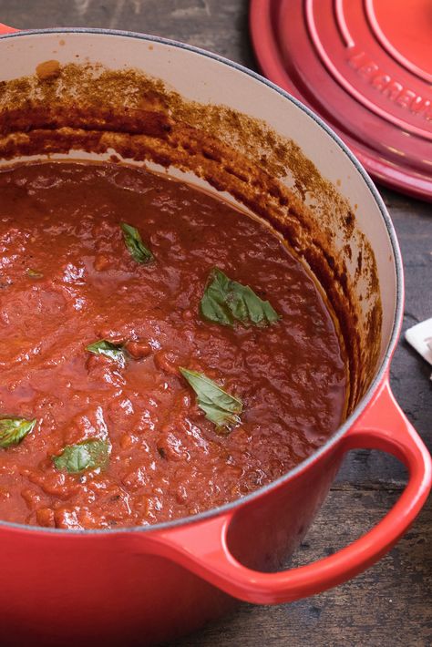 Green Chili Pork Stew, Dutch Oven Recipe, Le Creuset Recipes, Le Creuset Dutch Oven, Oven Recipe, Dutch Oven Recipes, Tomato Sauce Recipe, Chopped Carrots, Cast Iron Cooking