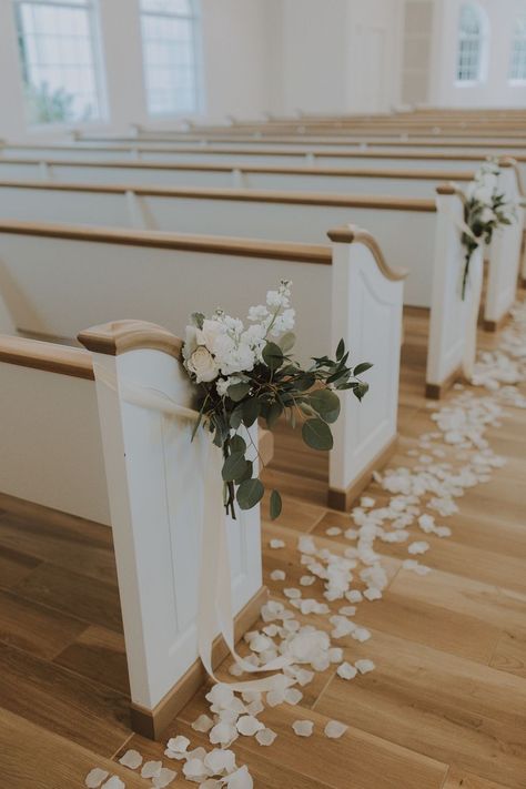 Church Wedding Decorations Aisle, Simple Church Wedding, Small Church Weddings, Wedding Church Decor, St Pete Wedding, Church Wedding Flowers, Wedding Isles, Kirkenes, Church Wedding Ceremony