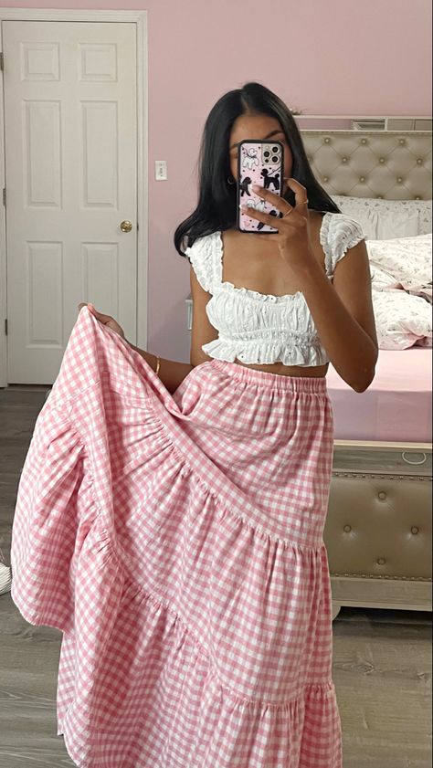 Pink Gingham Outfit, Plaid Long Skirt, Long Skirt Dress, Party Dress Codes, Gingham Outfit, Boho Plaid, Beach Maxi Skirt, Gingham Skirt, Tartan Dress