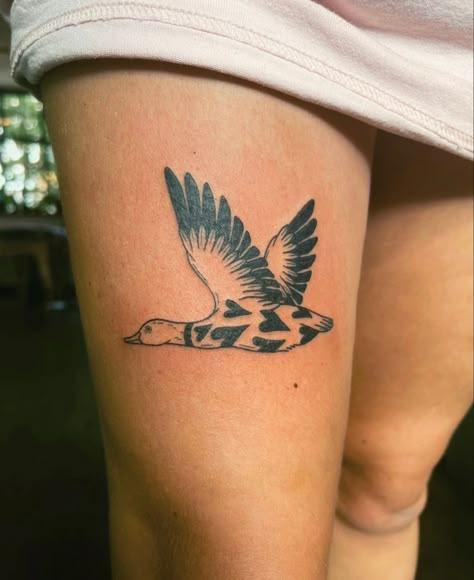 Birds Around Knee Tattoo, Water Off A Ducks Back Tattoo, Goose Tattoo Traditional, Canada Goose Tattoo, Brooklyn Tattoo Ideas, Mallard Tattoo, Mallard Duck Tattoo, Geese Tattoo, Loon Tattoo