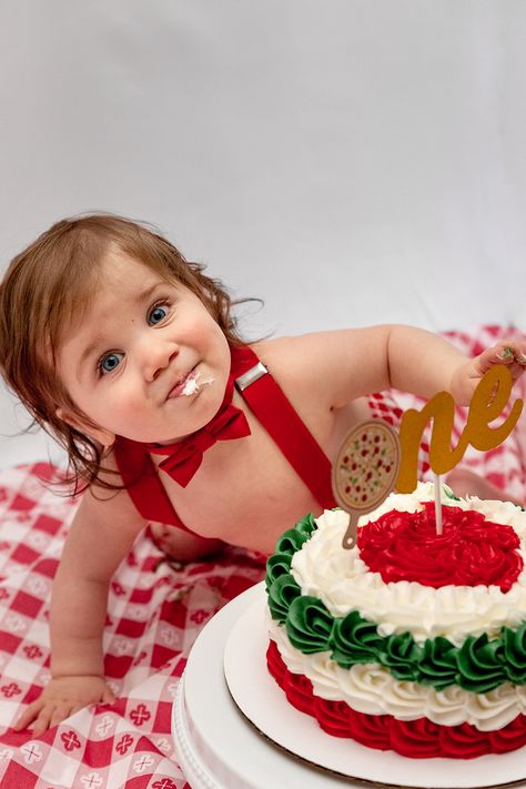 Smiling baby in bow tie eating cake smash photography Italian Themed Smash Cake, Italian Birthday Cake Ideas, Italian Themed First Birthday Party, Italian Themed Birthday Cake, Our Little Meatball Is Turning One, Pizza Smash Cake, Italian 1st Birthday Party, Italian First Birthday Party, Pizza Theme Cake