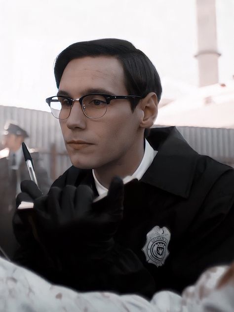 Edward Nygma Pfp, Ed Nygma, Edward Nygma Gotham, Gotham Show, Riddler Gotham, Edward Nygma, Cory Michael Smith, Gotham Villains, Gotham Tv