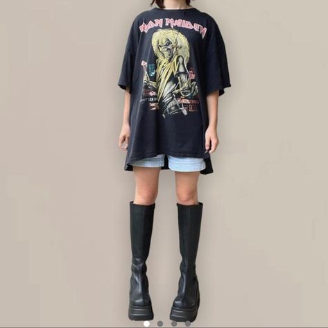 Big T-shirt Outfit, Shorts and Boots Outfit Flyana Boss, Big T Shirt Outfits, Big T Shirt, Outfit Shorts, T Shirt Outfit, Big Tshirt, Big Shirt, Fit Ideas, Tshirt Outfits