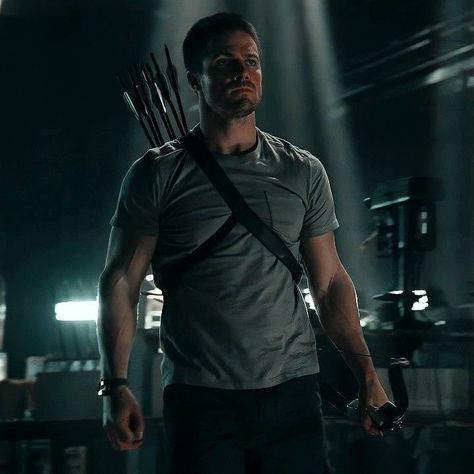 Green Arrow Stephen Amell, Arrow Stephen Amell, Parrish Teen Wolf, Arrow Oliver Queen, Oliver Queen Arrow, Jordan Parrish, League Of Assassins, Arrow Tv Series, Peaky Blinders Tommy Shelby