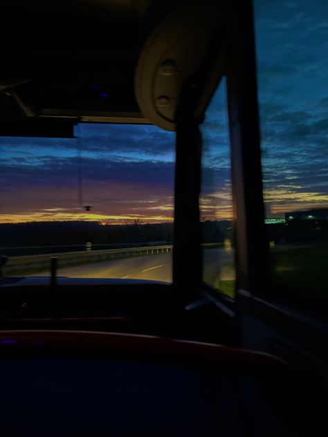 Bus Prank, Bus Aesthetic, Morning Travel, Aesthetic Sun, Beach Week, Morning Sunrise, Beach Aesthetic, Nature Aesthetic, Travel Aesthetic