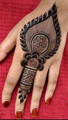 #Mehndi#Design#2023#trending#simple#simple Professional Mehndi Designs, Mehendi Back Hand Designs, Mendhi Designs Backhand, Right Hand Mehndi, Mahandi Design Hands, Backhand Mehndi Designs Simple, Mehandi Pic, Back Hand Simple Mehndi Design, Masnoon Duaen