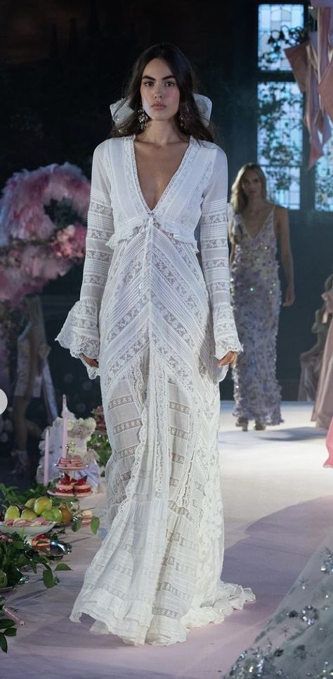 Love Shack Fancy Runway, Loveshackfancy Dress, Ss 2024, Love Shack Fancy, Gorgeous Dresses, New Orleans, Spring Summer, Dresses, White