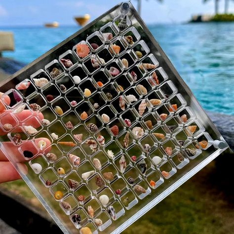 PRICES MAY VARY. Acrylic 🌊【Seashell Storage Box】This acrylic magnetic shell display boxes are perfect for storing small shells, starfish and conch that you pick up, leave a souvenir of your trip. Our seashell storage box is stackable and compact, maximizing storage efficiency while minimizing clutter, perfect for craft rooms, workshops, and studios. Note: Please remove the protective film on the surface of the product before use! 🐚【Clear Acrylic Display Box】The seashell organizer is made of hi Nail Art Beads, Seashell Display, Shell Display, Stone Nail Art, Acrylic Storage Box, Small Crafts, Sewing Supplies Storage, Acrylic Storage, Nail Art Jewelry