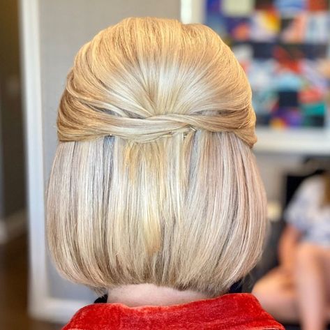 Short Hair Half Updo Wedding, Shoulder Length Up Hairstyles, Half Up Half Down Wedding Hair Short Fine, Bridal Hairstyles Half Up Half Down Straight Hair, Straight Short Wedding Hair, Straight Bob Bridal Hair, Shoulder Length Bride Hair, Short Straight Bridal Hair, Half Up Hairdos For Short Hair