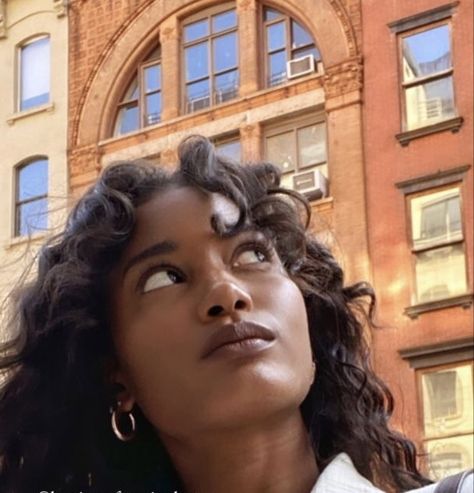 Melodie Monrose, Angular Face, Brown Girls Makeup, Curly Hair Types, Different Hair Types, Brown Girl, Ethereal Beauty, Real Beauty, Actor Model