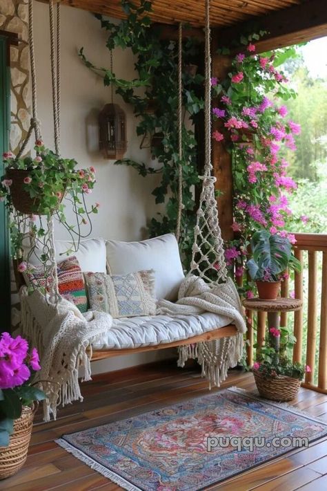 Boho Porch Decor Outdoor, Bohemian Patio Ideas, Balcony Vibes, Boho Sunroom, Boho Porch, Small Porch Decorating, Boho Balcony, Cozy Porch, Bedroom With Balcony