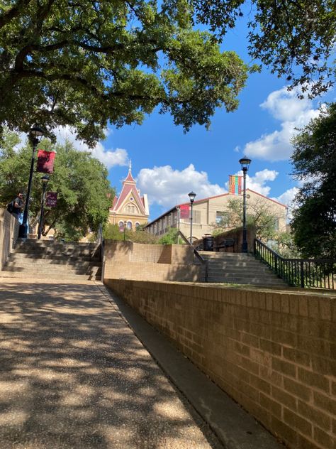 Txst old main Txst University, Texas State University Aesthetic, College Necessities, College Tour, College Vision Board, Texas State University, Sophomore Year, Texas State, Grad School