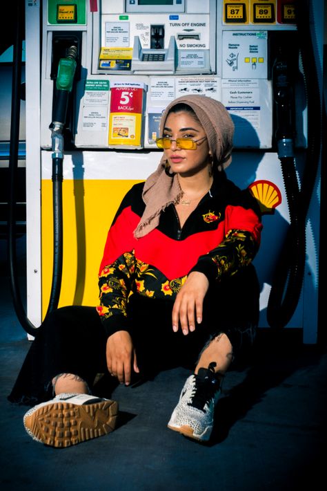 Photo Station Essence, Location For Photoshoot, Gas Station Photoshoot Ideas, Gas Station Shoot, Gas Station Photoshoot Night, Aesthetic Gas Station Pics, Gas Station Pics, Gas Station Photoshoot Instagram, Warehouse Photoshoot