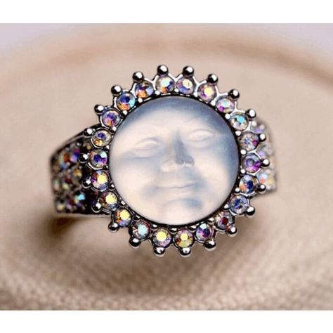 Mysterious Seaview Moon Ring From Kirk's Folly. Moon Face Changes Color White / Iridescent Depending Upon The Angle Of The Light. Surrounded By Aurora Borealis Swarovski Sparkling Crystals. Face Of Ring Is 1 1/8" Across. Moonlit Magic. A Celestial Glow Appears To Shine From Behind The Serene Smiling Face Of The Moon, Which Is Only Enhanced By Shimmering Aurora Borealis Crystals. The Dazzling "Seaview Moon Shadow Ring" Features Glowing Color Changing Depending On How It Catches The Light, The Brilliant Seaview Moon Stone Has A Special Aurora Borealis Coating That Makes It Seem As If It Is Lit From Within. Shimmering As You Move. Silver Tone Metal Excellent Condition: New Without Tags Heart Bracelet Diy, Red Crystal Ring, Kirks Folly Jewelry, Gold Heart Bracelet, Galaxy Ring, Moon Shadow, Kirks Folly, Trending Bracelets, Arm Bracelets