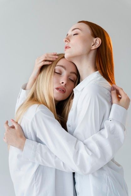 Women Couple Poses Drawing Reference, Hugging Pose Reference Photo, Ppl Hugging Reference, Hugging Someone From Behind Reference, Self Hug Pose, Self Hug Photography, Sisters Poses Drawing, Two Women Reference, Couple Poses Women