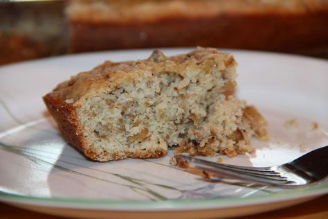 Eggplant and Walnut Bread Similar to zucchini or banana bread. Surprisingly good! Banana Sheet Cakes, Classic Banana Bread Recipe, Walnut Bread Recipe, Classic Banana Bread, Walnut Bread, Banana Bread Recipe, Honey Recipes, Eggplant Recipes, Ellie Goulding