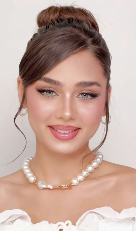 Tan Skin Makeup, Classy Makeup, Glam Wedding Makeup, Subtle Makeup, Quick Makeup, Eye Makeup Pictures, Unique Makeup, Bridal Makeup Looks, Asian Eye Makeup