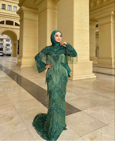 Occasional Dresses, Eid Looks, Mode Turban, Event Outfit, Fashion Hacks Clothes, Modest Fashion Outfits, Wedding Dress Long Sleeve, Wedding Looks, Classy Dress