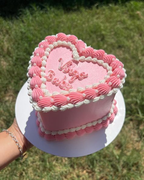 🤍🩷Virgo Baby🩷🤍 #cake #heartcake #miniheartcake #cakedecorating #baker #baketok #pinkcake #aestheticcake #virgocake #virgobaby #buttercream #buttercreamcake #cake #cakedecorating #cakedesign #wilton #wiltoncake #dallastx #dallascakes #buttercreamdecorating #buttercreamdesign Virgo Baby Cake, Buttercream Designs, Buttercream Decorating, Birthday Cake Topper Printable, Wilton Cakes, Heart Cake, Pink Vibes, Pink Cake, Buttercream Cake