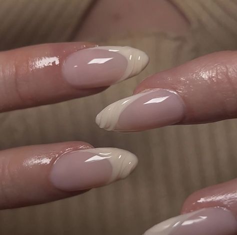 — credit: unknown Vanilla Nails Design, Pearly French Tip Nails, Small Almond Nails Design, Soft French Tip Nails, Winter Formal Nails, Gel Nails Aesthetic, Office Nails Professional, French Nails Aesthetic, Classy Elegant Nails