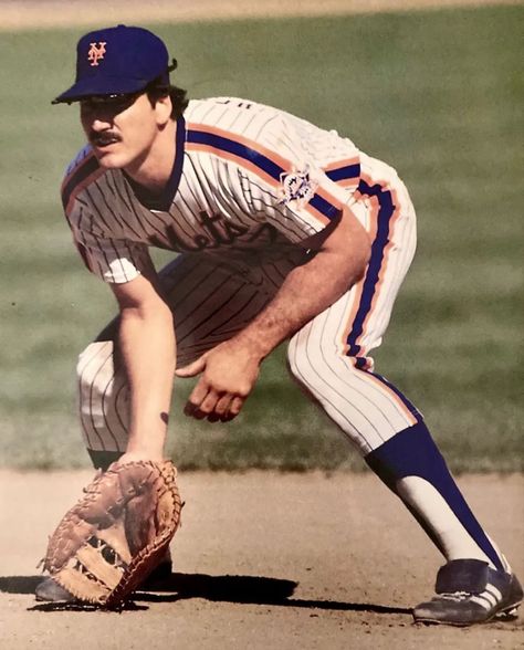 Mlb Pictures, Keith Hernandez, Sports Pics, Ny Mets, Sports Pictures, First Game, All Sports, New York Mets, Major League Baseball