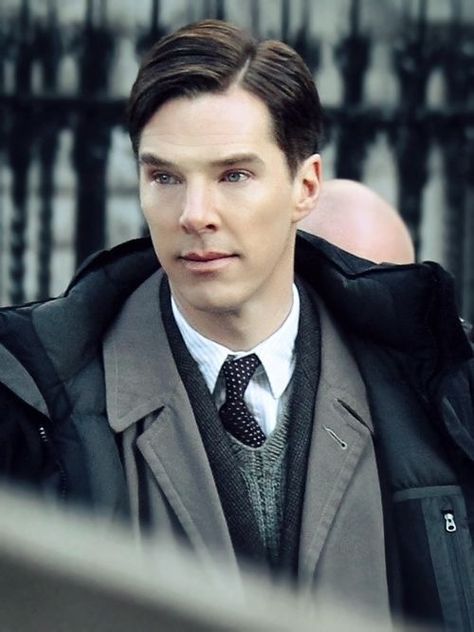 The Imitation Game  Benedict Cumberbatch as Alan Turing :) <3 Alan Turing Benedict Cumberbatch, Danny Ocean, Benedict Sherlock, Dane Dehaan, Benedict And Martin, Mrs Hudson, Alan Turing, Benedict Cumberbatch Sherlock, Dan Stevens