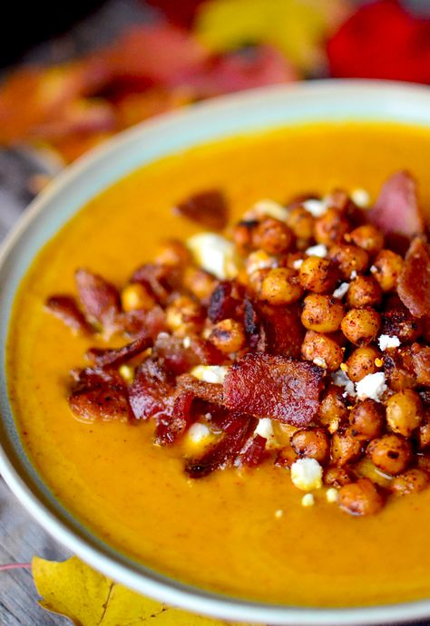 Yammie's Noshery: Spicy Pumpkin Soup with Bacon and Spicy Fried Chickpeas Fried Chickpeas, Spicy Pumpkin Soup, Soup With Bacon, Pumpkin Soup Recipe, Fall Soups, Pumpkin Soup, Delicious Soup, Pumpkin Recipes, Chickpeas