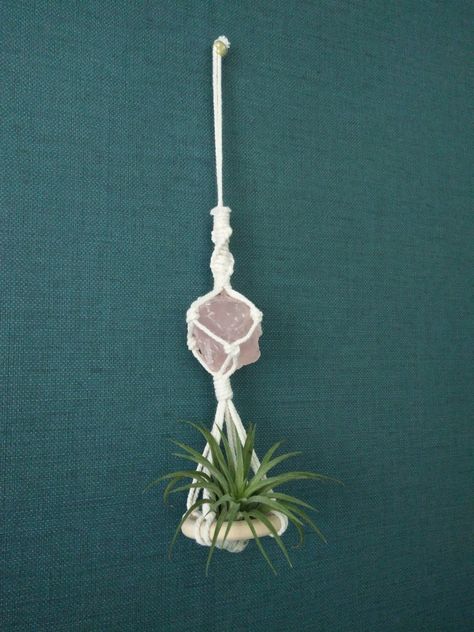 Macrame With Crystals, Macrame Air Plant Hanger Diy, Macrame Crystal Hanger, Macrame Car Hanger, Macrame Air Plant Holder, Car Mirror Charm, Macrame Dream Catcher, Support Pour Plante, Crystal Holder