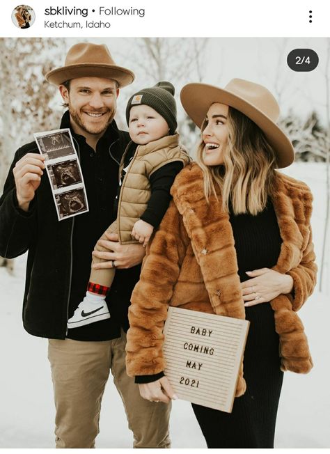 Baby Number 2 Announcement, Motherhood Pictures, Baby 2 Announcement, Second Baby Announcements, Second Pregnancy Announcements, Baby Surprise Announcement, Pregnancy Announcement Pictures, Pregnancy Announcement Family, Baby Announcement To Husband